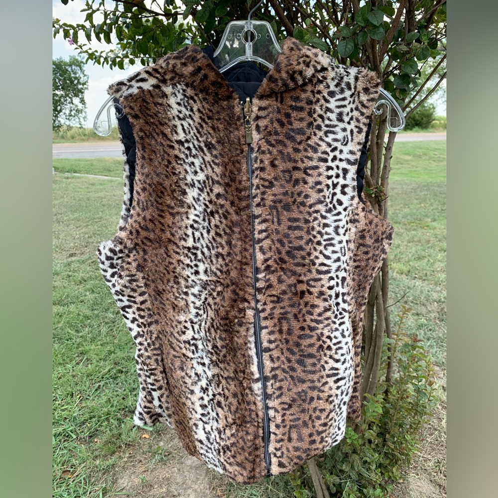 Louise Paris,  faux fur,  reversible animal print vest L